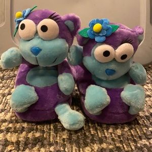 Vintage Bobble Head Slippers